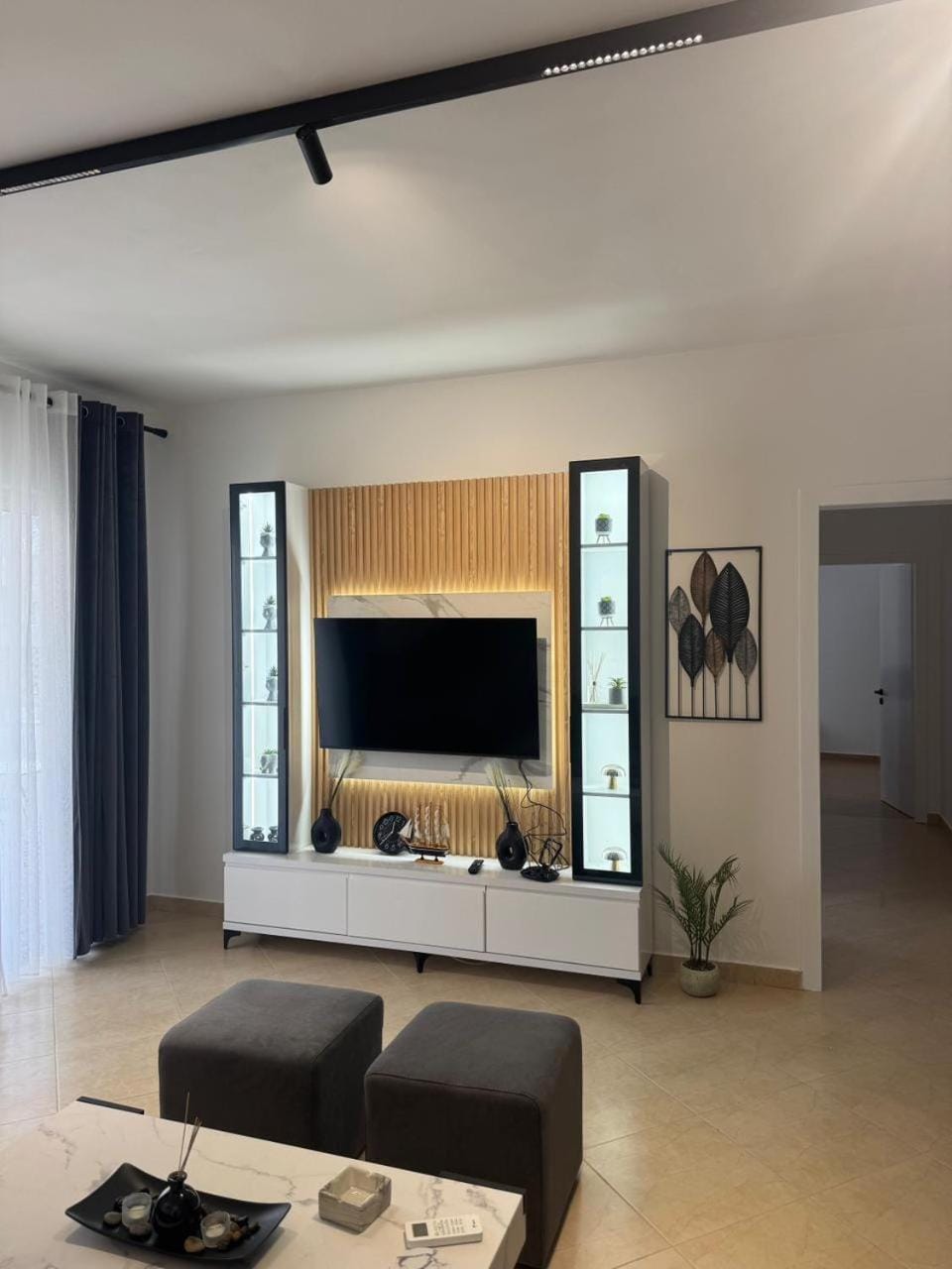 TV and multimedia, Living room, Seating area