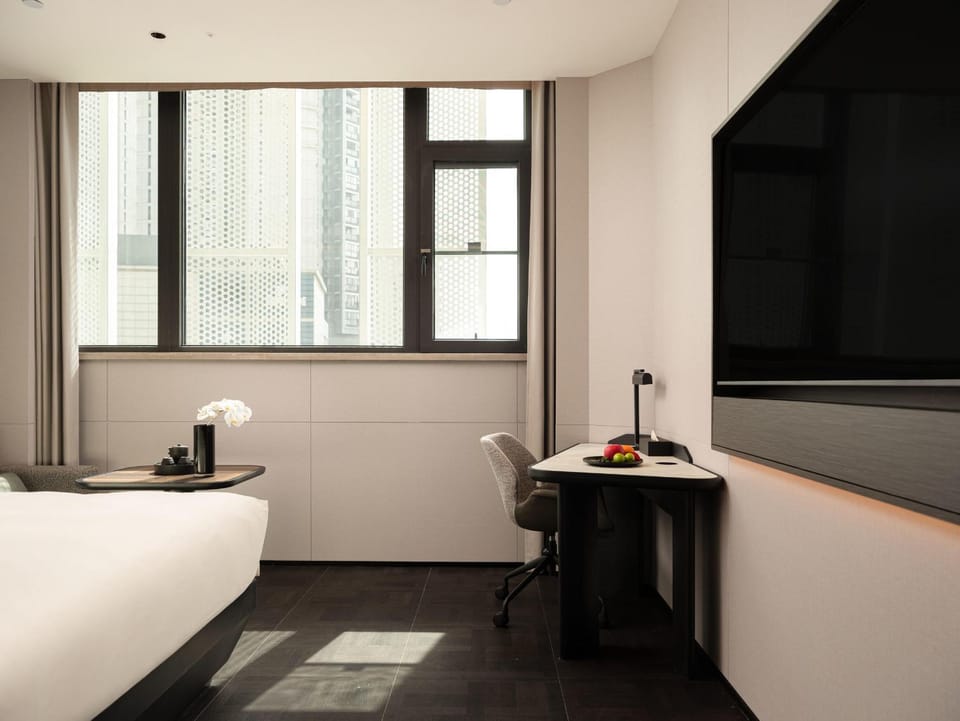 Atour Hotel Wuhan Jianghan Road IFC International Financial Center Hotel in Wuhan