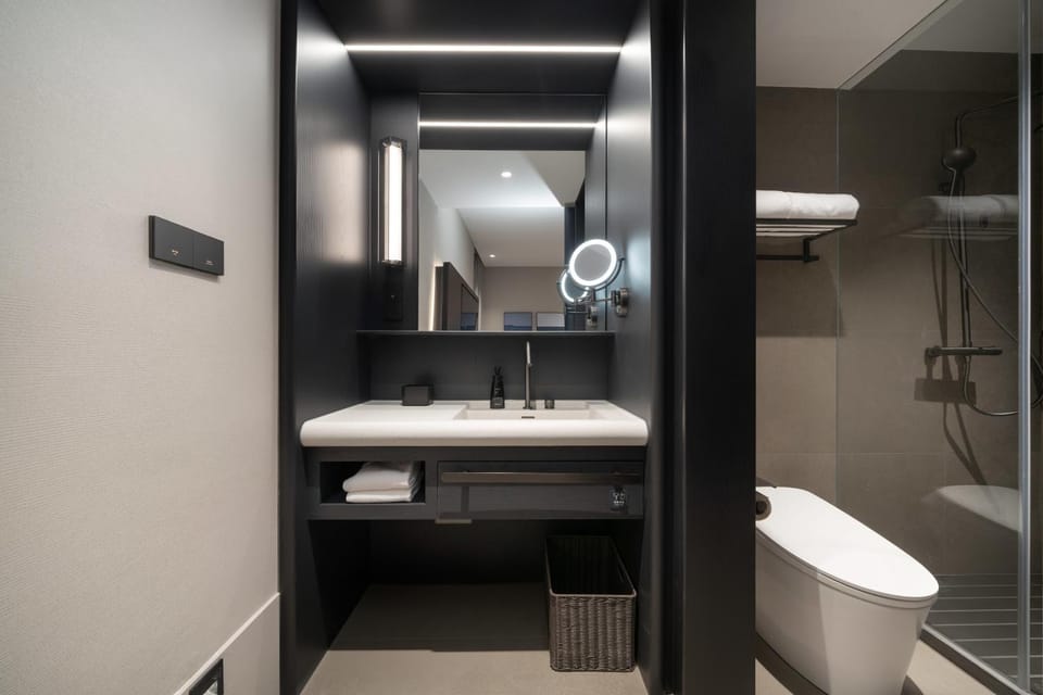 Toilet, Bathroom