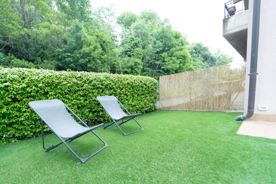 Apartment with private garage, garden and WiFi Apartment in Como