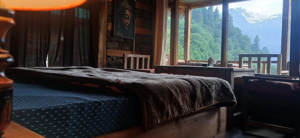 Forest view Home stay Vacation rental in Himachal Pradesh