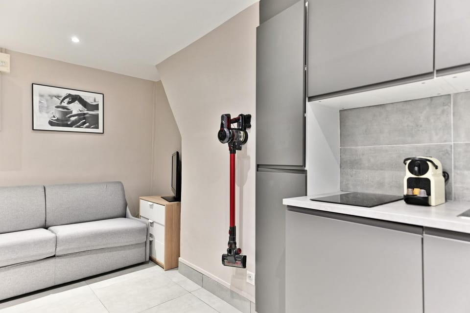 Kitchen or kitchenette, Living room