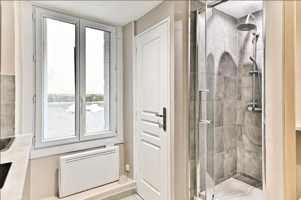 Compact Studio in Central Paris Practical & Convenient Apartment in Paris