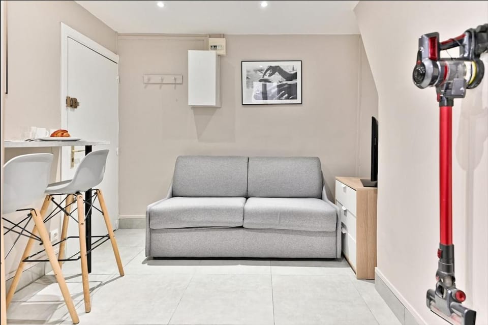 Compact Studio in Central Paris Practical & Convenient Apartment in Paris