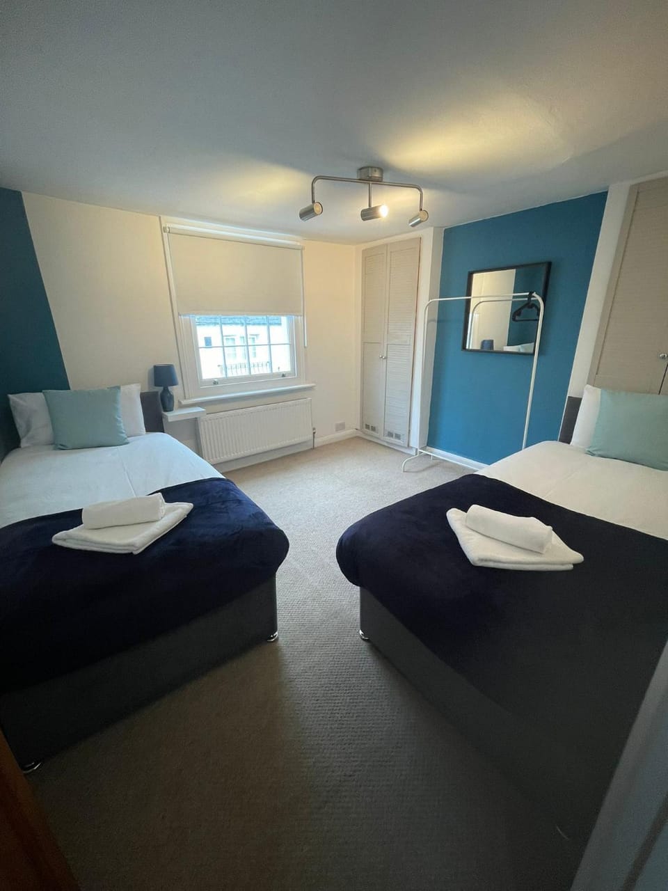 Bed, Photo of the whole room, Bedroom, internet, towels, wardrobe