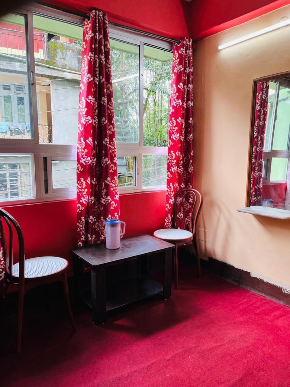 Bed, Living room, Photo of the whole room, Seating area, Dining area, Bedroom