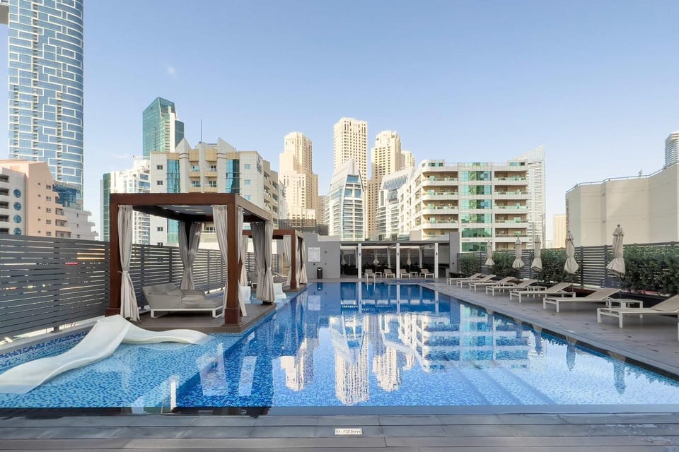 Free housekeeping visits during your stay - StayShort - Stylish Studio in Dubai Marina that Sleeps 2 Apartment in Dubai