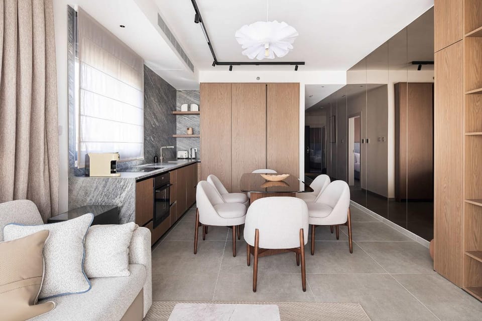 2BR Balcony High Floor - Dizengoff Square View - MAMAD D80 Apartment in Tel Aviv-Yafo