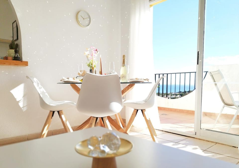 Dining area, Dinner