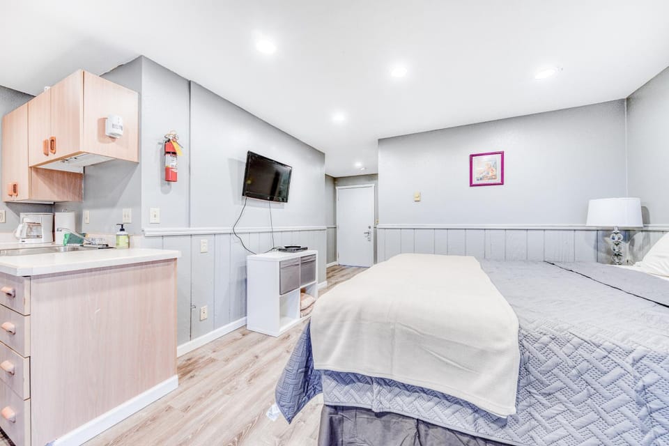 Sea Treasures Inn Unit #212 House in Rockaway Beach