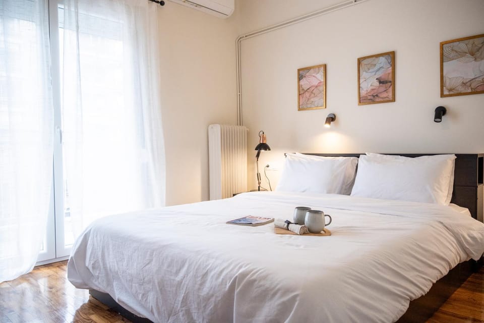 Bed, Photo of the whole room, Bedroom, air conditioner