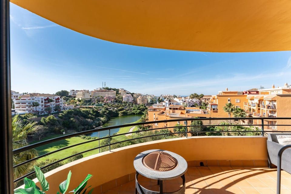 Property building, Day, View (from property/room), Balcony/Terrace, Balcony/Terrace