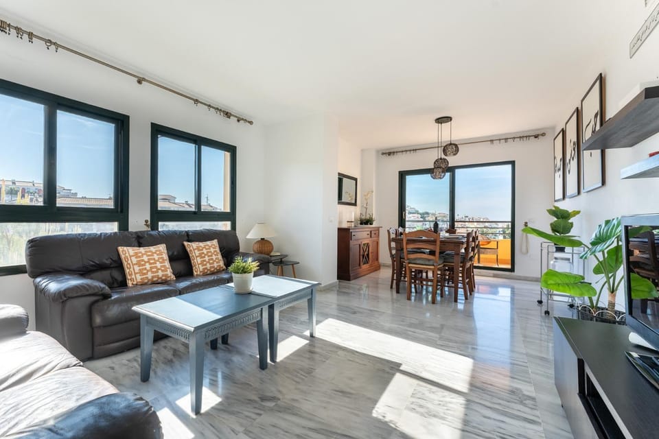 TV and multimedia, Living room, Dining area