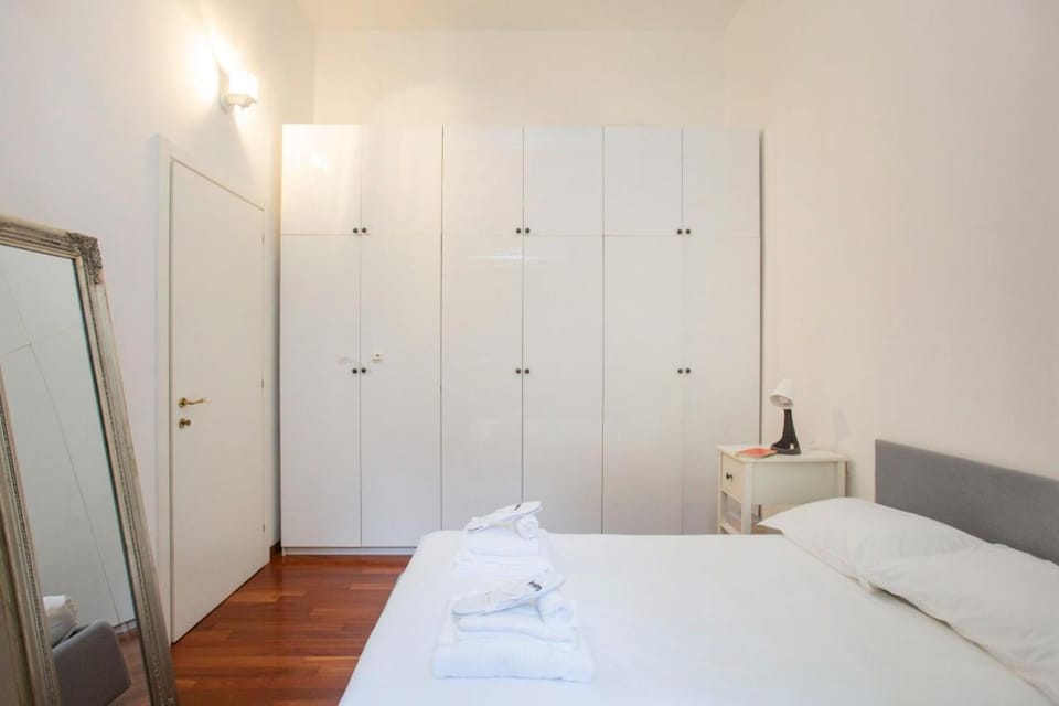 Bed, Photo of the whole room, Bedroom, towels, wardrobe
