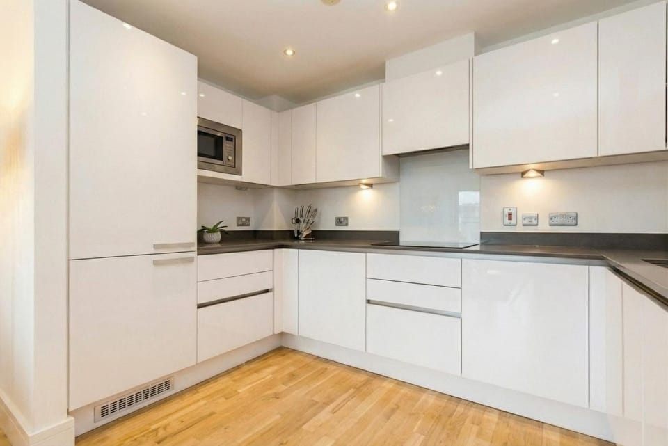 Kitchen or kitchenette, kitchen, kitchen