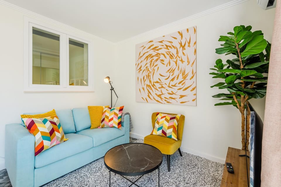 Communal lounge/ TV room, Living room