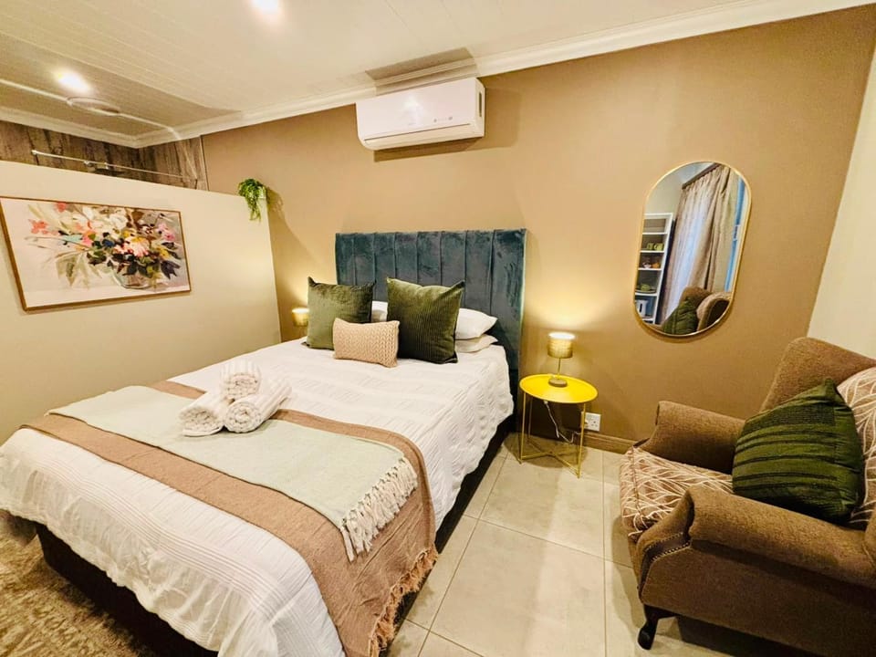 Peach Blossom Guesthouse Bed and Breakfast in North West, South Africa