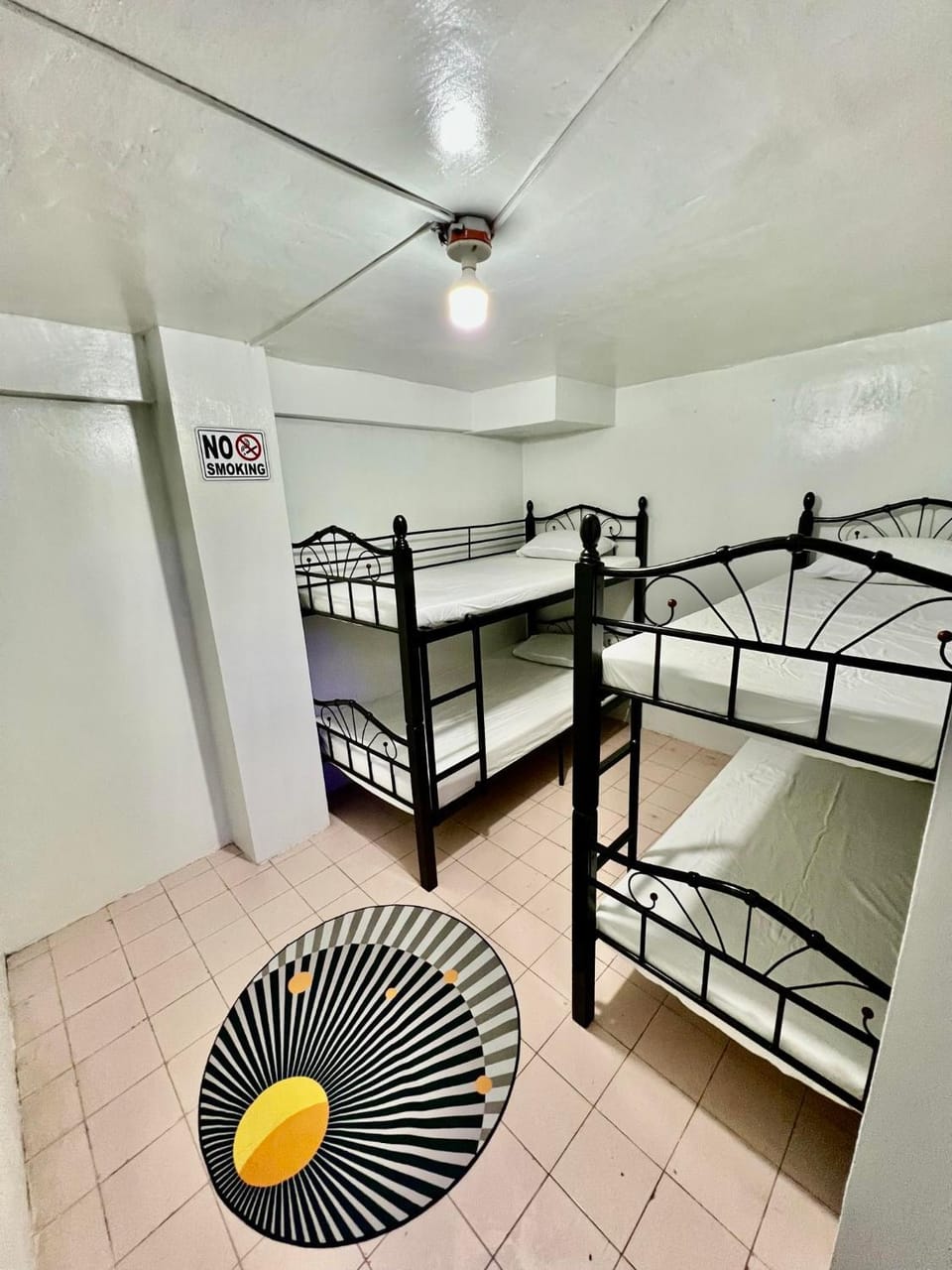Bed, Photo of the whole room, Bedroom, bunk bed