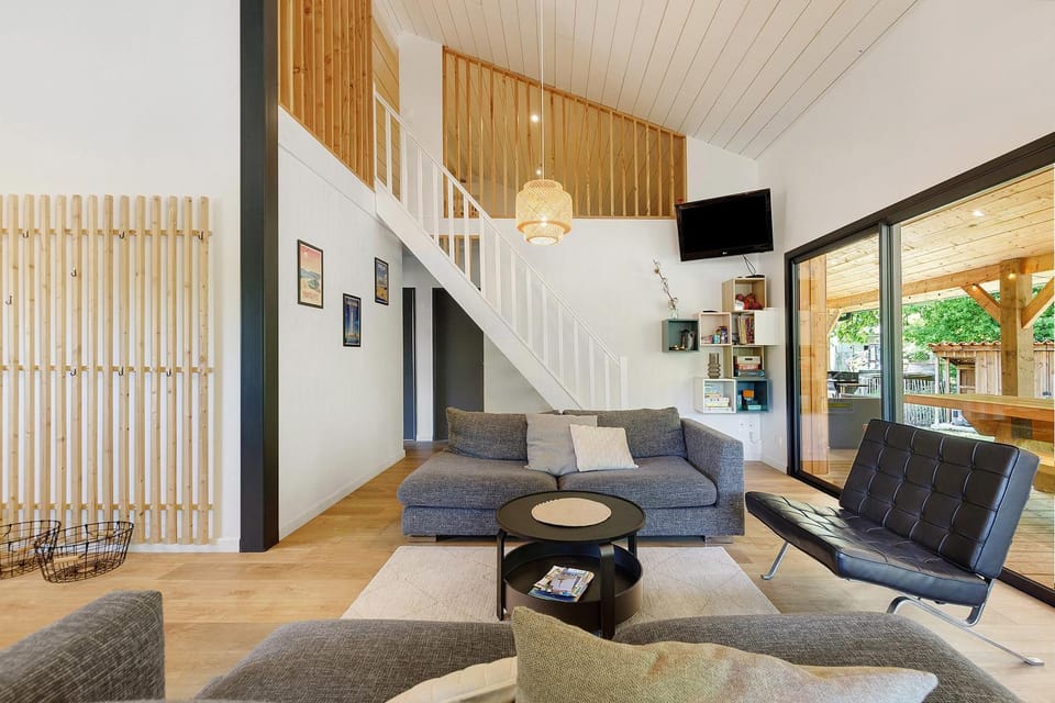 Property building, Living room