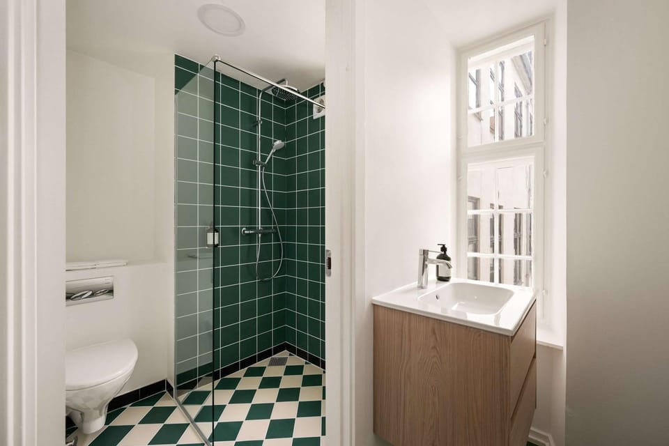 Shower, Bathroom
