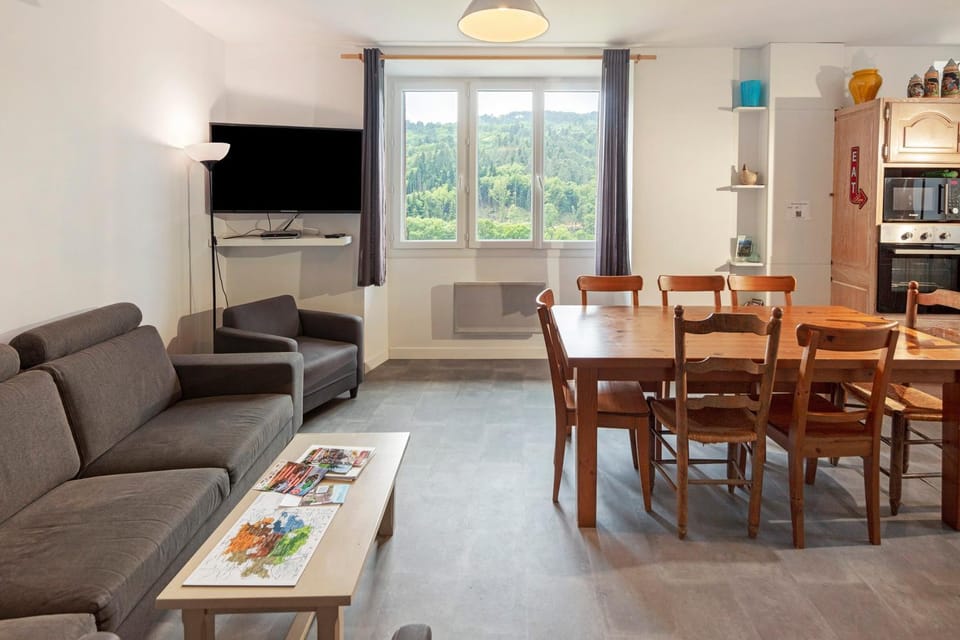 Grand Gîte, piscine, animaux, pk Apartment in Occitanie