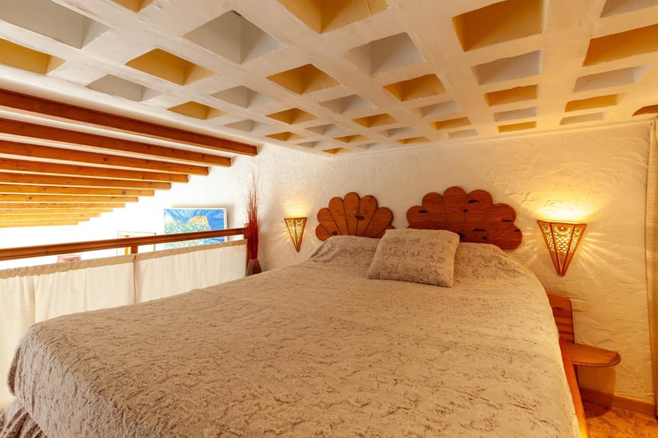Property building, Living room, Bedroom