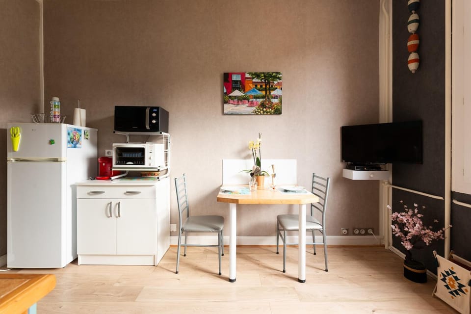 Property building, Living room