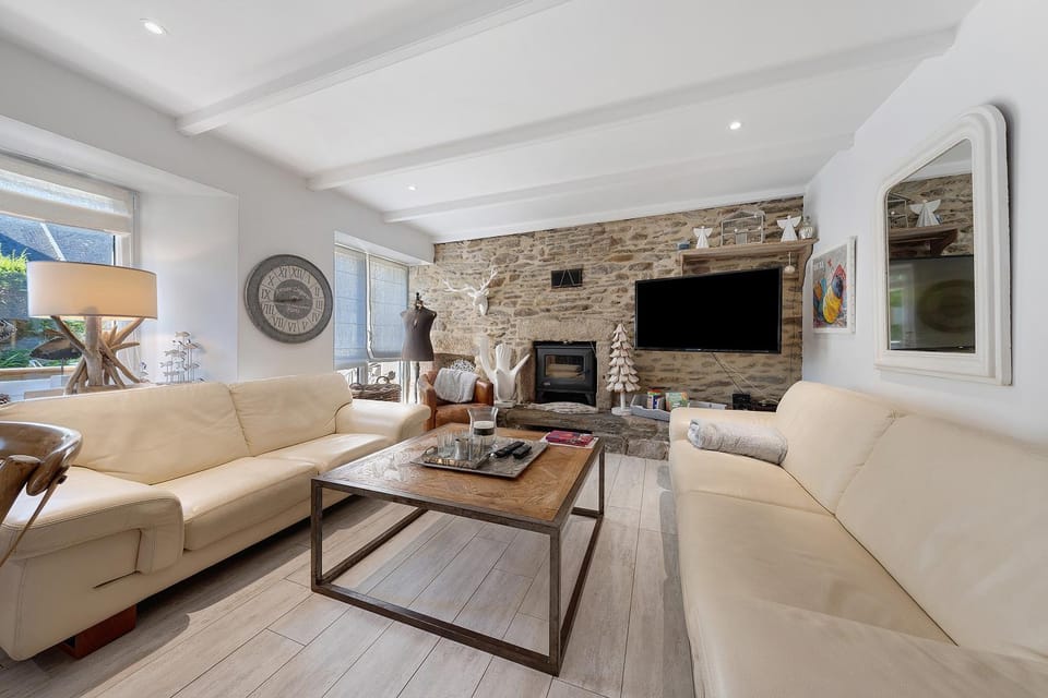 Property building, Living room