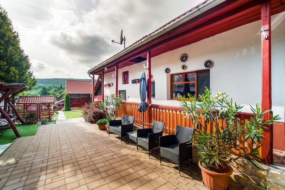 Kék-Túra Vendégház Bed and Breakfast in Hungary