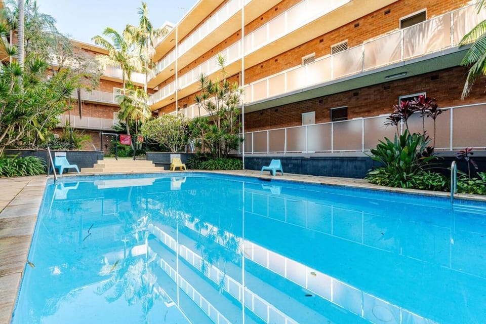 Captain's Pick at Manly Beach plus Parking Apartment in Manly