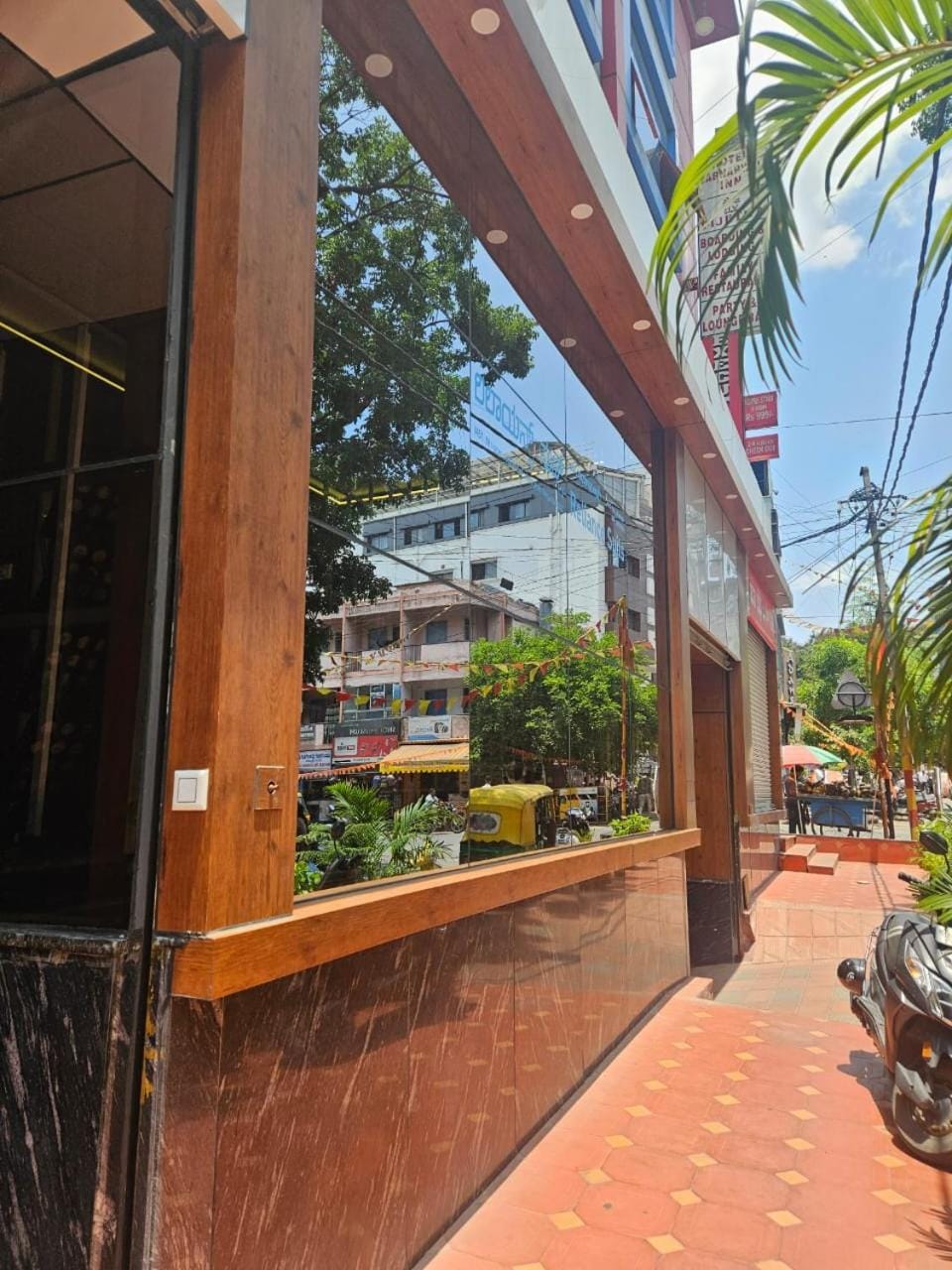Hotel Reliance Suits Hotel in Bengaluru