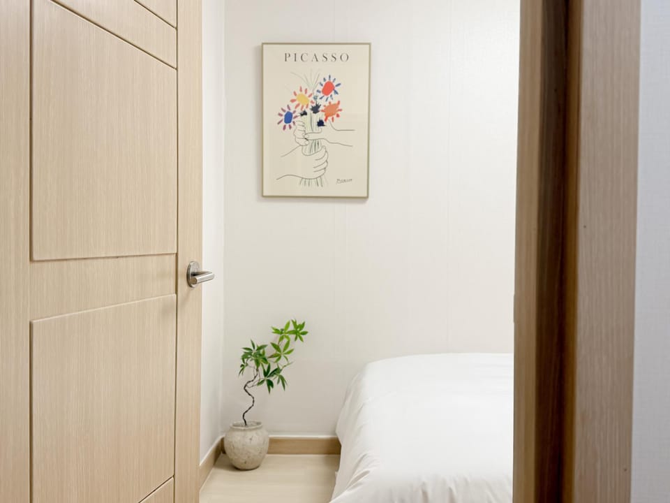 OD Stay Gangnam #3 Min to Nonhyeon Stn #Spacious 2BR Apartment in Seoul