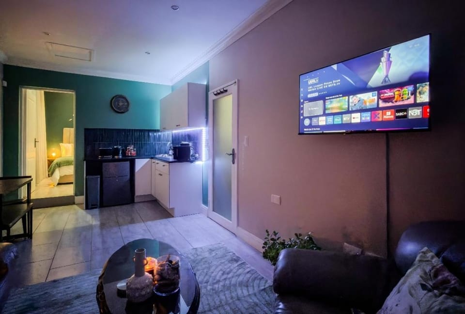 King Street Haven Apartment in Johannesburg
