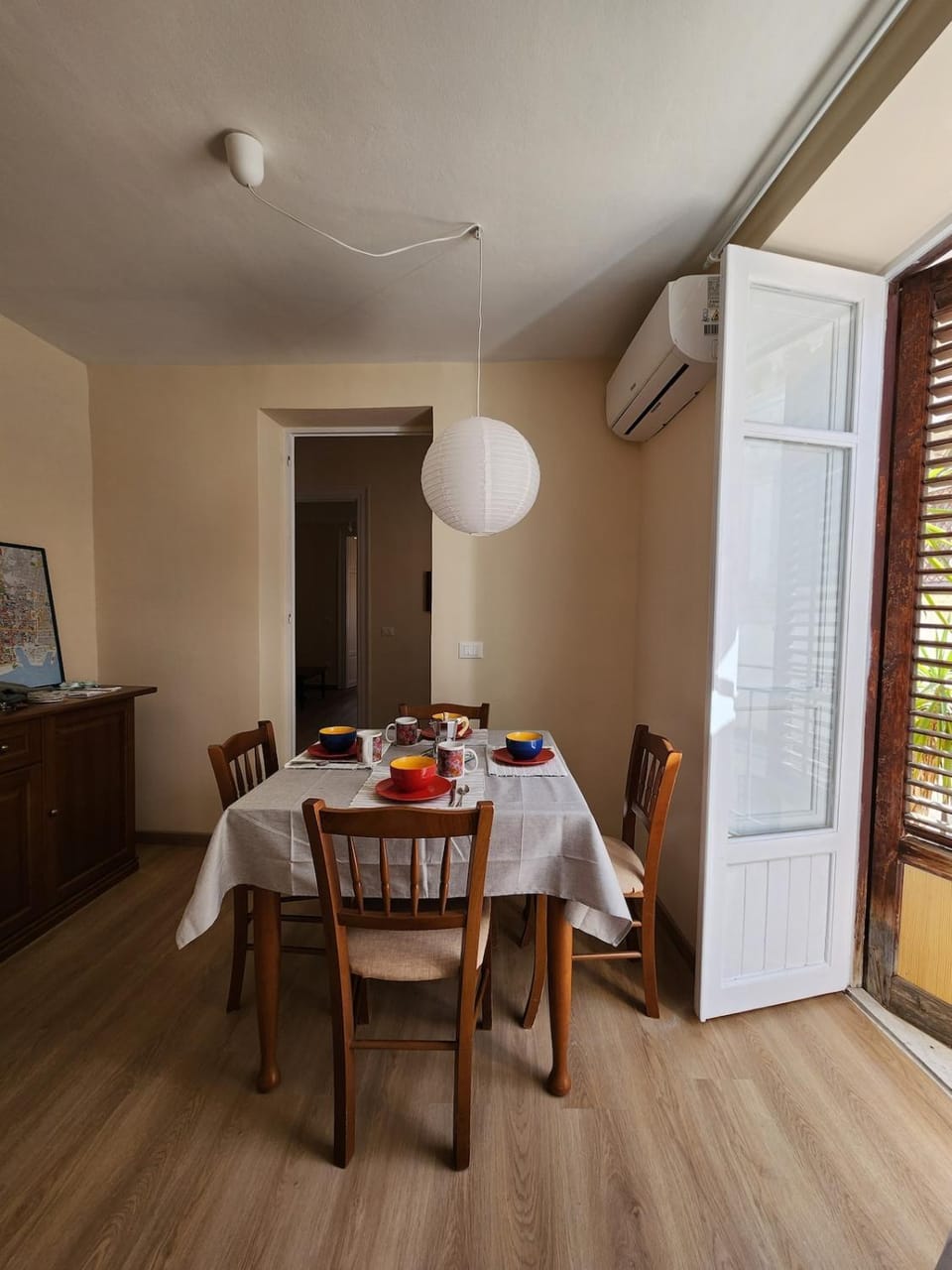 Dining area, air conditioner