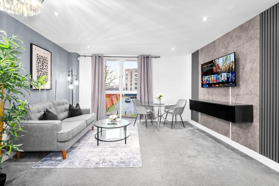 TV and multimedia, Living room, Seating area