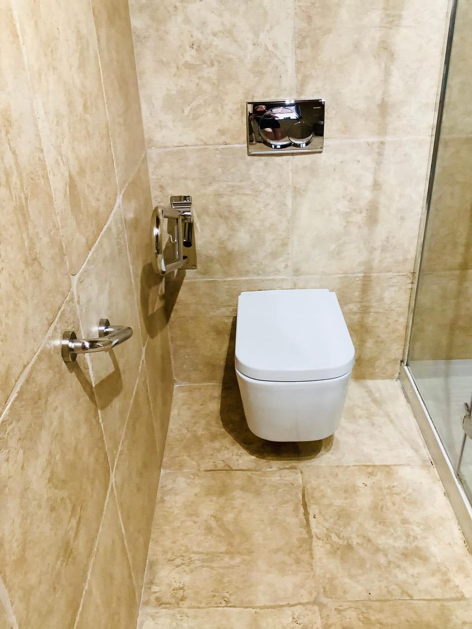 Bathroom, Facility for disabled guests