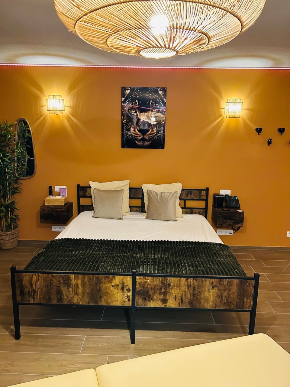Le Bovary Hotel Suite Safari Hotel in Wallonia, Belgium