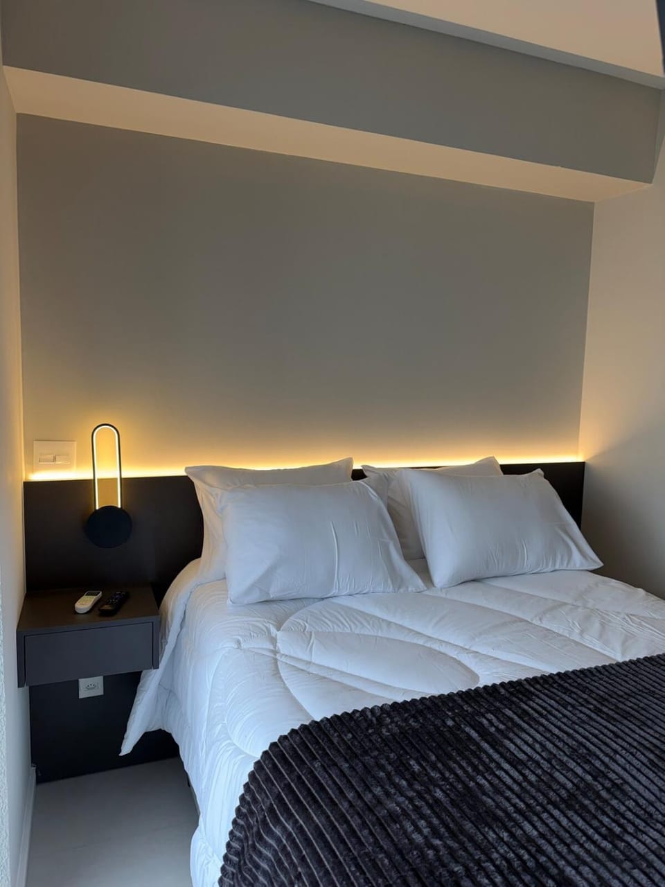 Studio 500 meters from the subway, Pool, Gym, Coworking Apartment in Sao Paulo City