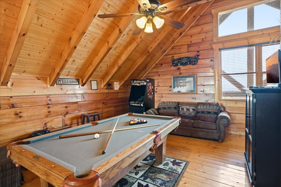 Smoky Mountain Bliss by Beyond Expectations House in Sevierville