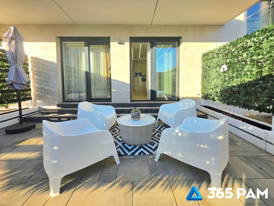 Property building, Patio, Day, View (from property/room), Balcony/Terrace, Seating area, sunbed
