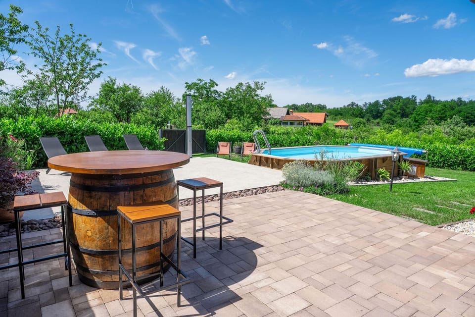 Summer, Balcony/Terrace, Swimming pool, sunbed