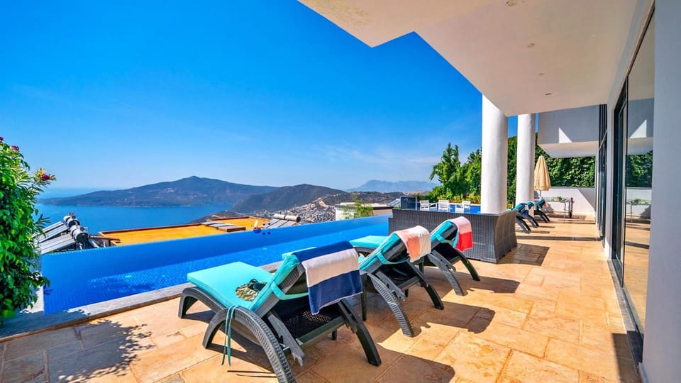 Kalkan Seaview 4 bedroom luxury villa with private Indoor & outdoor pool Villa in Kalkan Belediyesi