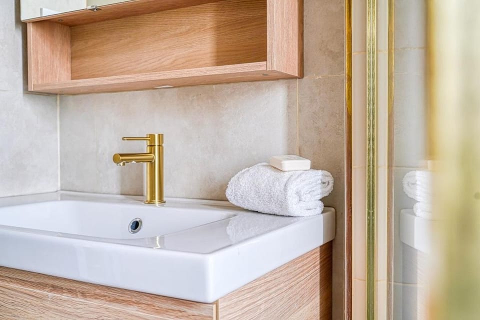 Calm and Comfortable 2-Bedroom Apartment in Paris 17th Apartment in Levallois-Perret