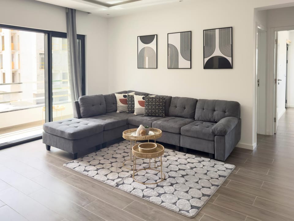 Modern 2-bdr apt with rooftop pool - LCGR Apartment in Praia
