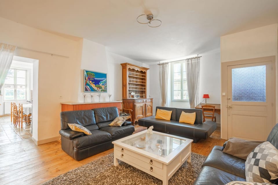 Property building, Living room