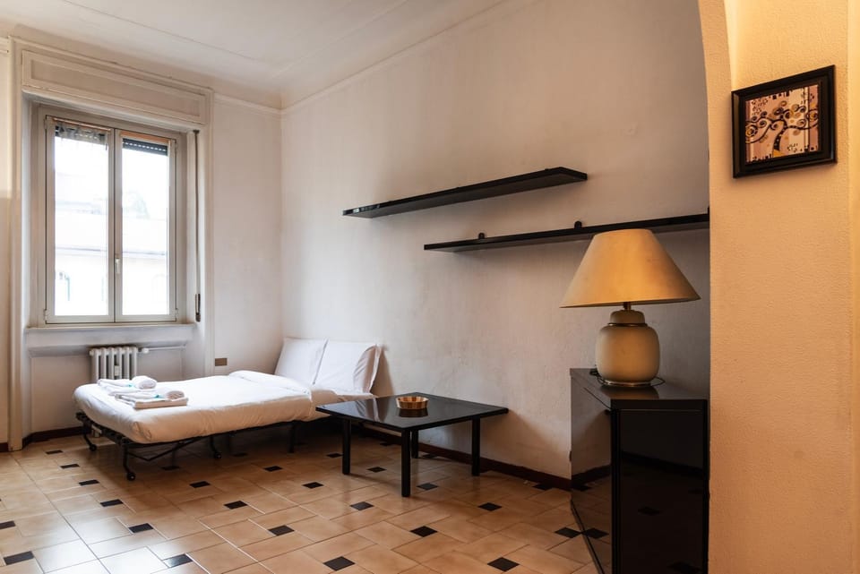 Youhosty - Lodi Rosso 121 Apartment in Milan
