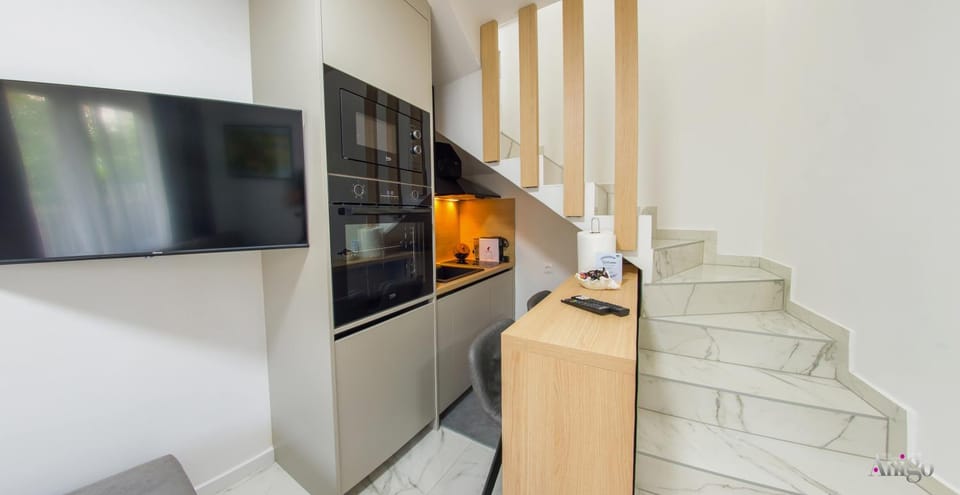 TV and multimedia, Kitchen or kitchenette