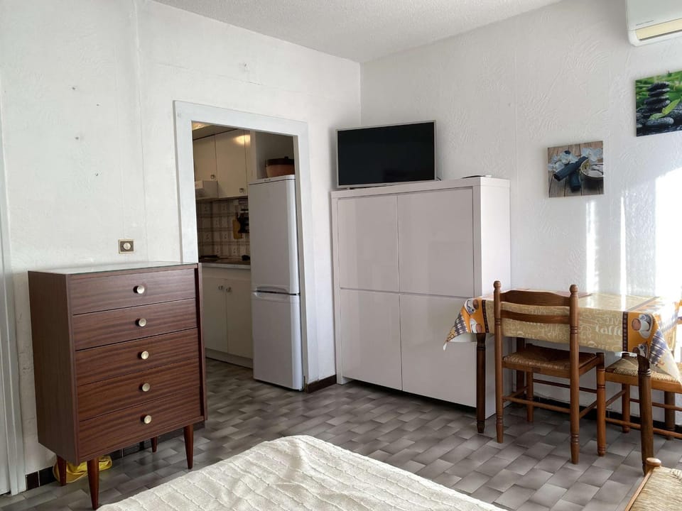 Studio avec climatisation à Balaruc-les-Bains - FR-1-553-318 Apartment in Balaruc-les-Bains