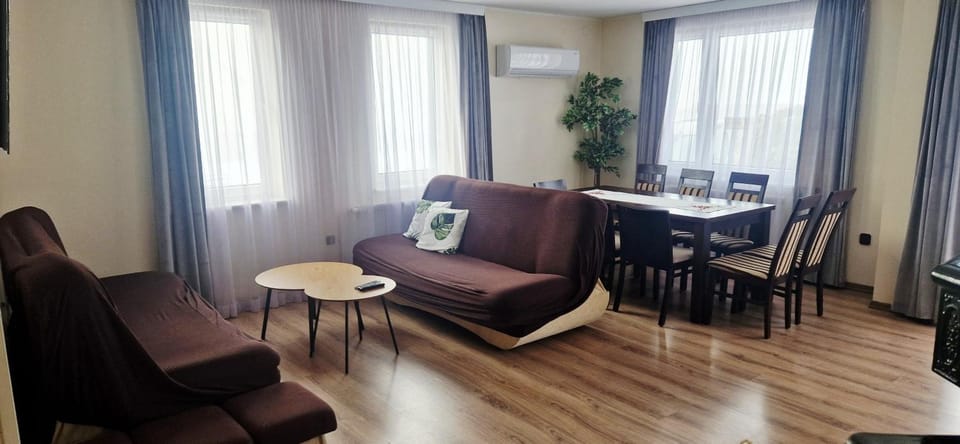 Living room, Seating area, Dining area