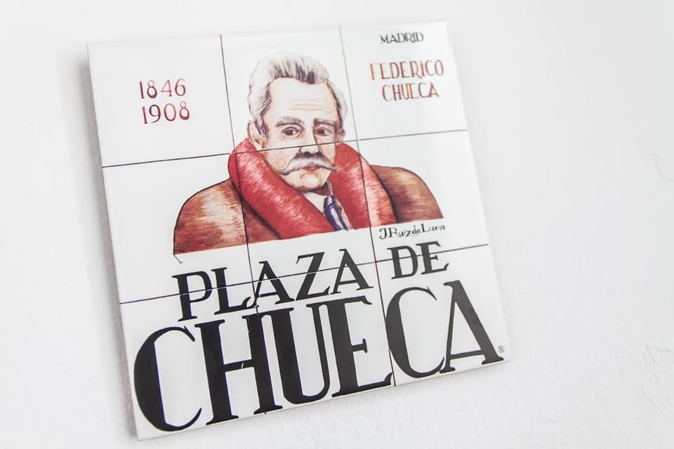 Chueca & Justicia: Beautiful, romantic + terrace Apartment in Centro